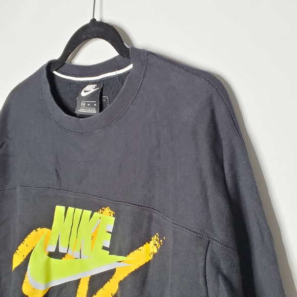 NIKE NSW Archive Black Crewneck Long Sleeve Sweatshirt Sz M - Picture 4 of 7